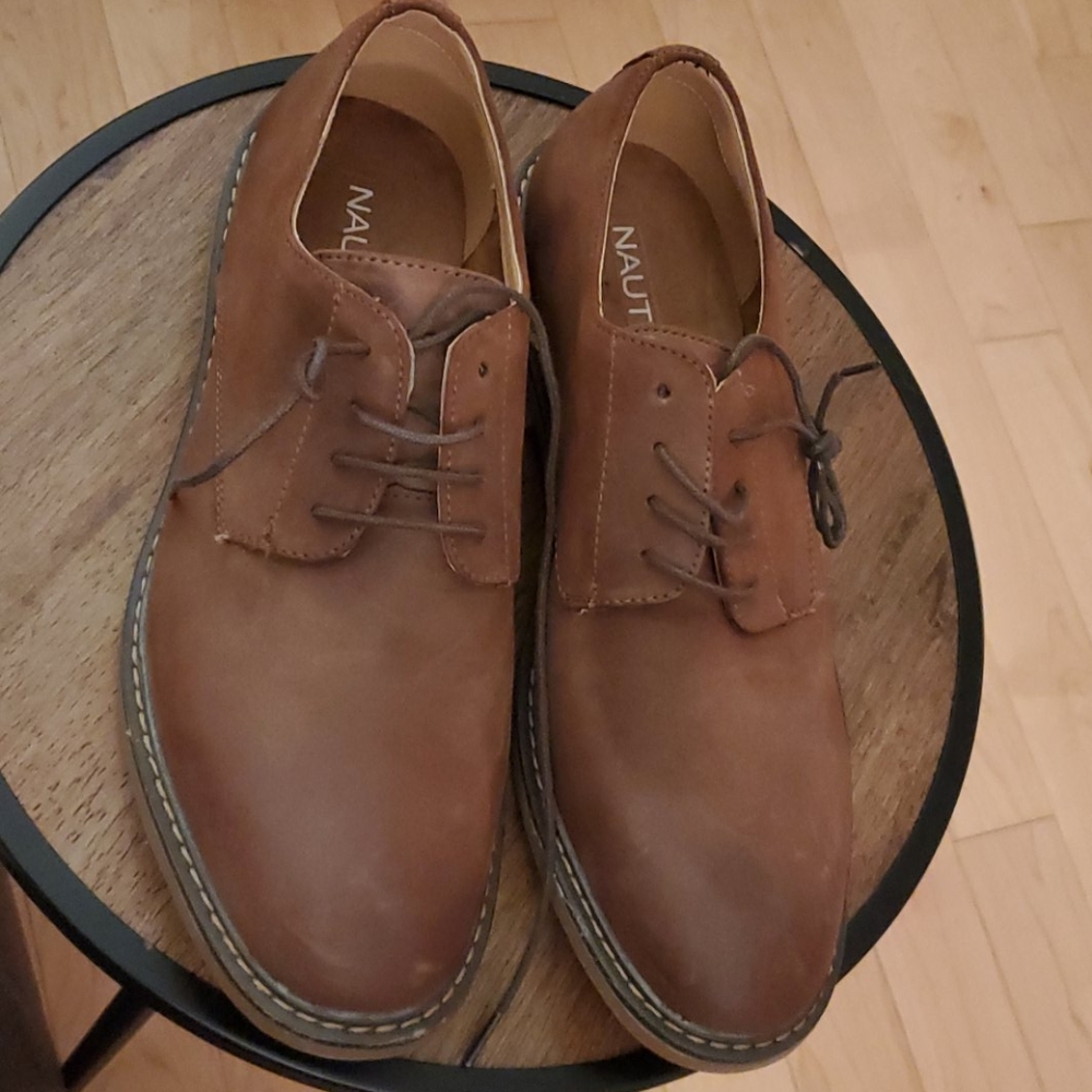 BRAND NEW Men's dress shoes